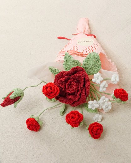 Mini Bouquet – Red & Pink Palette
